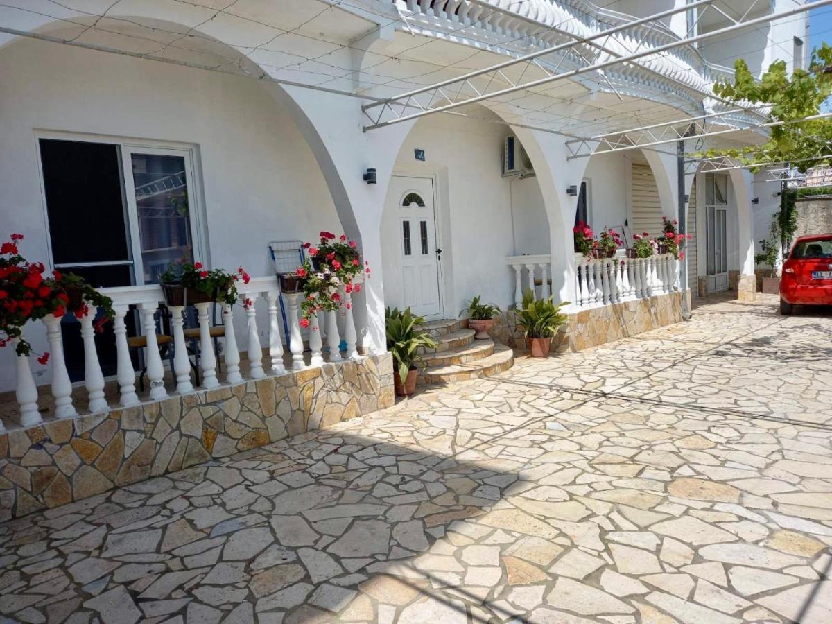 Apartments Sr Ulcinj Esterno foto