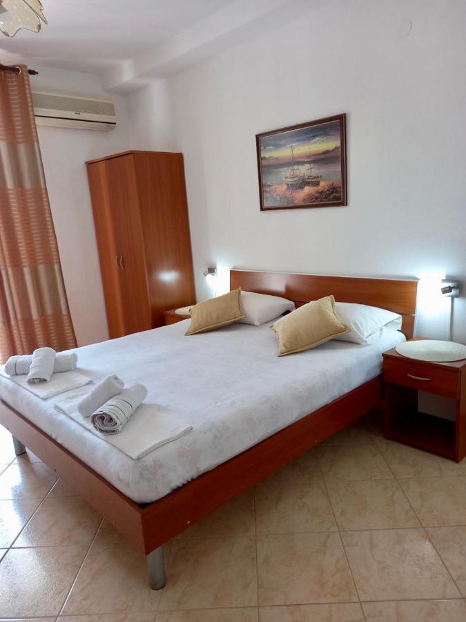 Apartments Sr Ulcinj Esterno foto