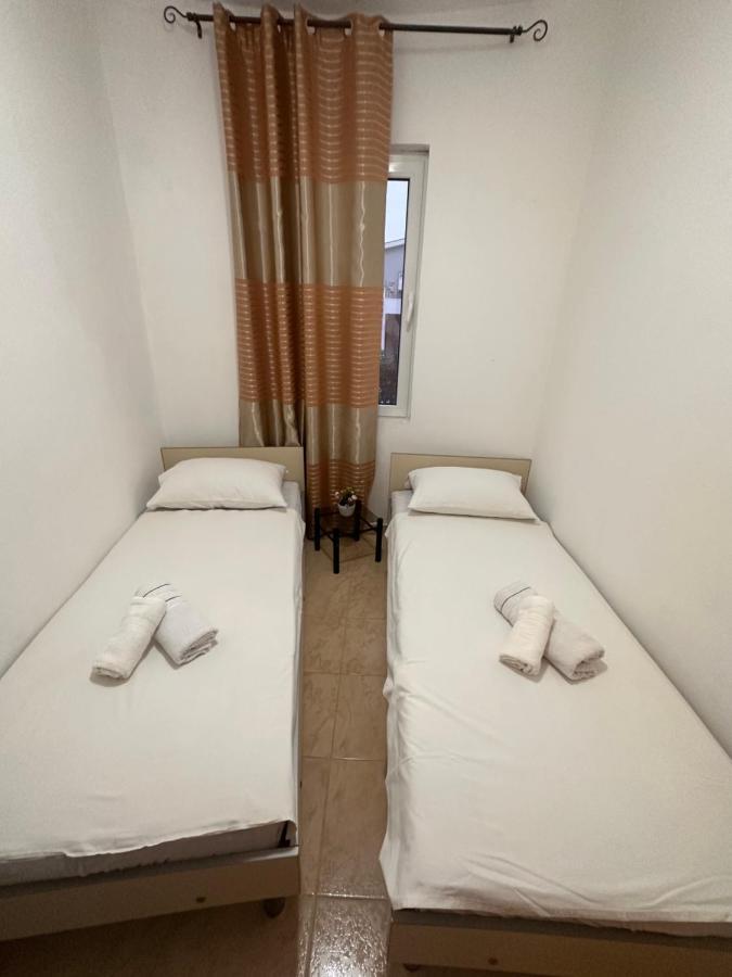 Apartments Sr Ulcinj Esterno foto